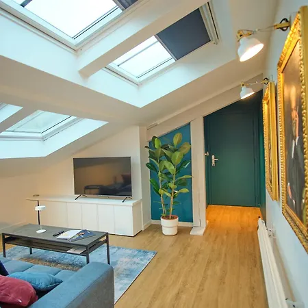 Le Louis Xvi - Loft In The Clouds In The Heart Of נאנסי